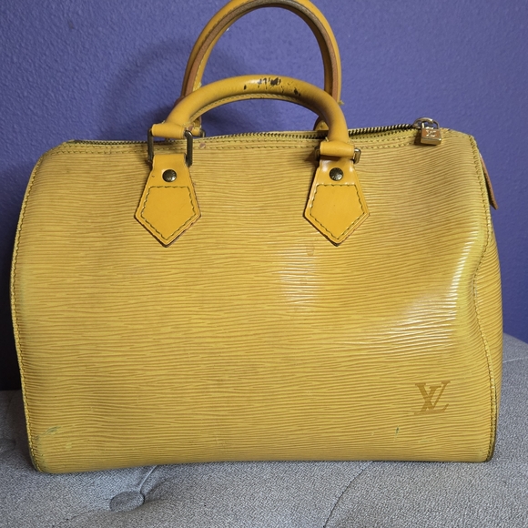 Louis Vuitton Yellow Handbag - Picture 1 of 10
